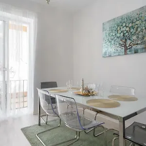 https://precioso-piso-en-la-caleta.hotelsincadiz.net